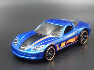 2005-2013 Chevy Chevrolet Corvette C6 Blu 1:64 Diorama Scala Modellino Auto - Immagine 1 di 4