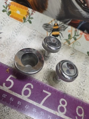 Ford Mustang Mercury Cougar 1968 consola perillas de radio C8ZA-18A932-B FOMOCO  Foto 1 de 4