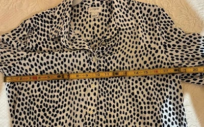 Blusa J Crew Blanca Negra Azul Pálido Abotonada Lavar y Usar Med. Foto 1 de 4
