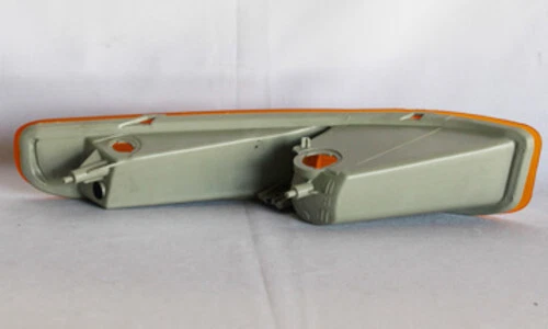 Парковочный фонарь левый TYC 12-5050-01 1997 1998 2000 2001-05 Buick Park Avenue - Изображение 1 из 1