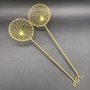 2 Vintage Gold Metallgitter Löffel Schaufel Draht Öl Abschäumer Sieb Spiegelei Ei Lift - Bild 1 von 6