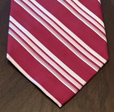 Roundtree & Yorke Red Pink Hand Made 100% Silk Men’s Neck Tie Made In Korea - Image 1 of 4