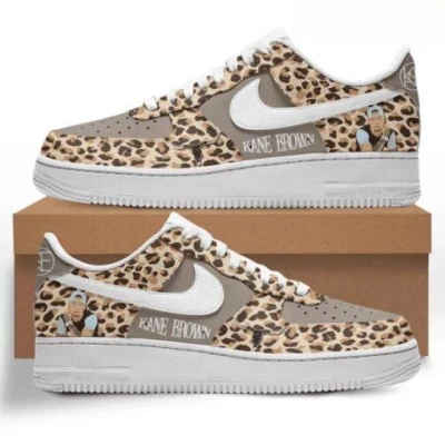 Zapatos Kane Brown Air Force 1 Foto 1 de 4