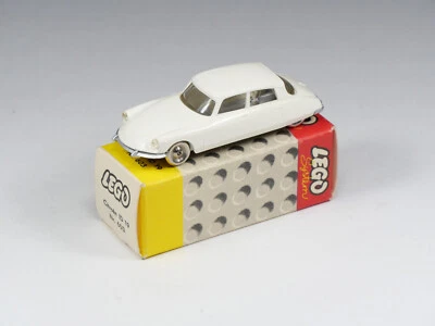 LEGO - 603 - Citroën DS 19 - ID 19 - Blanc - En boite - Photo 1/4