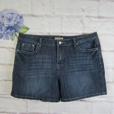 Earl Jean Women's size 16 Denim Shorts Thick Stitch Embellished Flap Pockets - Image 1 of 3