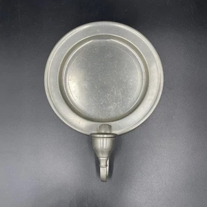 Aplique de pared colonial de peltre Woodbury candelabro placa trasera redonda de 8 pulgadas - Imagen 1 de 9