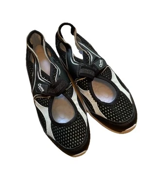 Curves Shoes Womens 7.5 Black White Hook Loop Athletic Casual Comfort Mesh - Image 1 of 4