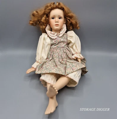 Muñeca de porcelana Georgetown 16" Caroline from the "Sweethearts of Summer" 1994 de colección Foto 1 de 4