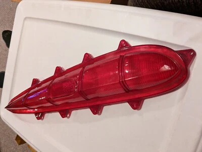 Chevrolet Biscayne 1959, paso BelAir Lente de lámpara de parada y cola - R/H Glo-Brite #348 Foto 1 de 3