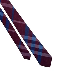 Burberry London Thin Tie. Made in Italy. 52% Linen 48% Silk. Authentic. - Picture 1 of 7