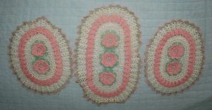 Vintage Crochet Doilies Cream Pink Green Flower Design Set of 3 Fast Shipping - Picture 1 of 6