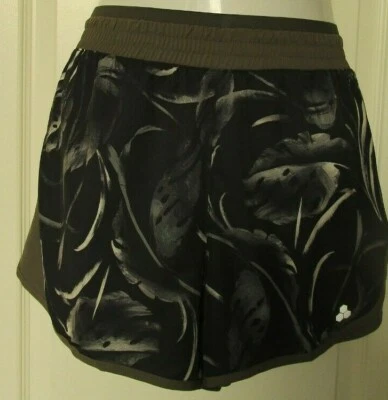Tek Gear Womens workout shorts Size X-Large Black print - Image 1 of 3