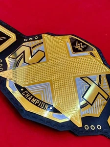 Cintura replica NXT World Heavyweight Championship Wrestling per adulti - Foto 1 di 7