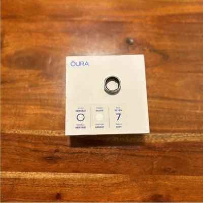   Oura Ring Heritage Size 7 Smart Ring Silver with Charger and Box Works - Image 1 of 4