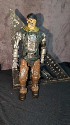 Terminator Salvation T-600 Action Figure (Playmates, 2009) - Image 1 of 2