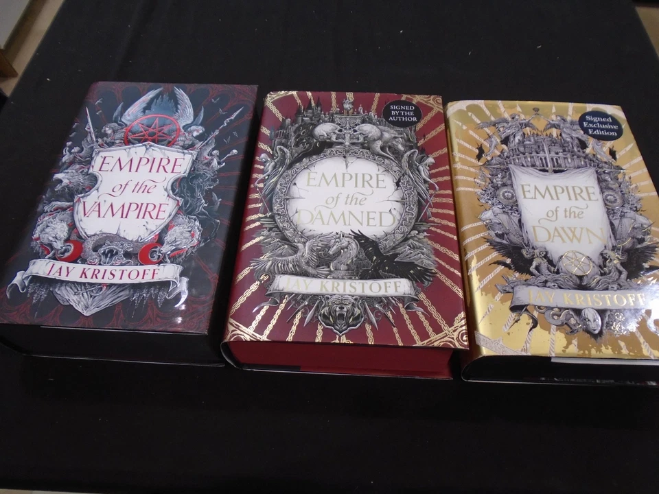 Signed Jay Kristoff Empire Of The Vampire Saga UK1st/1st Books 1,2, &3 Foto 1 de 4