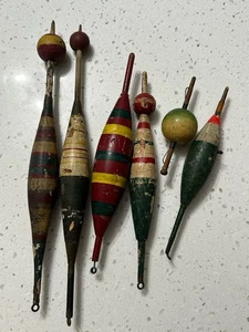 Antique Wooden Fishing Bobbers Floats Vintage Old Hunting Tackle Lure Bait - Picture 1 of 9
