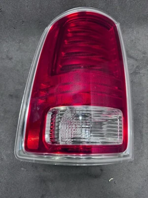 Luz trasera LED 68093079 OE para conductor Dodge Ram 1500 2500 3500 2013-2021 Foto 1 de 2