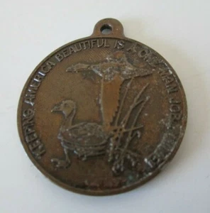 Vintage Bronzemedaillon "Keeping American Beautiful Is A One Man Job...Mine" - Bild 1 von 9