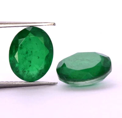5.12 Cts Emerald Color Oval Cut Pair 10x8 mm Faceted Green Loose Gemstones - Image 1 of 4