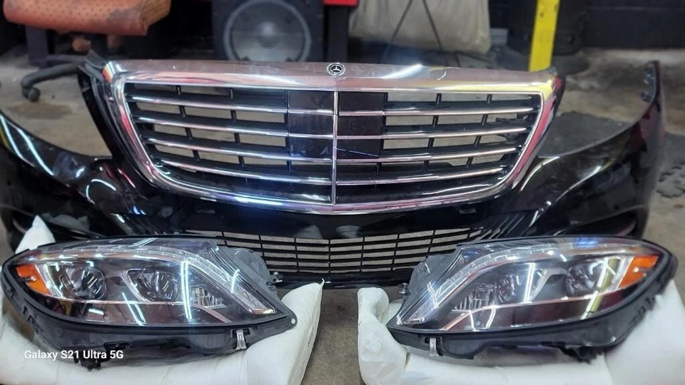 Juego de luces delanteras con parrilla delantera y parachoques Mercedes Benz S550 2017 Foto 1 de 4