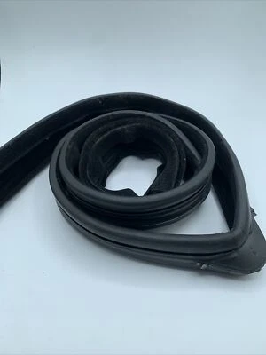 Sello de cristal descendente delantero izquierdo original Ford Escort MK5-6 1990→ Foto 1 de 4