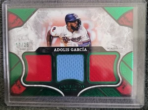 2025 Topps Tier One Adolis Garcia Green Foil Triple Jersey #11/25 Texas Rangers  - Bild 1 von 3
