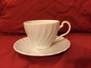 Johnson Brothers Made in England Fine English Tableware Cup and Saucer - Picture 1 of 8