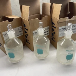 Corning PYREX PLUS Plastic-Coated Glass 250mL Reagent Media Storage Bottle 61500 - Picture 1 of 6