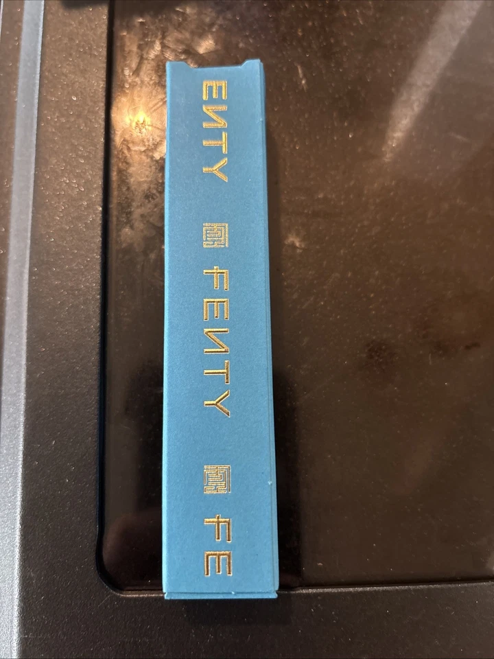 НОВАЯ коробка Fenty Beauty парфюмированная вода спрей для путешествий 10 мл. Rihanna красоты веган $39 - Изображение 1 из 1