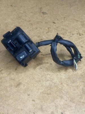 Interruptor de luz de cabeza giratoria izquierda KTM 640 duke 2 58411070000 Foto 1 de 4