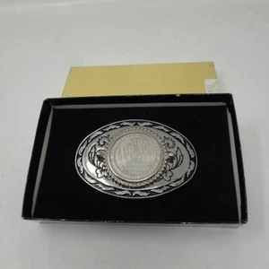 Legends Casino & Lounge Winnemucca NV $1 Slot Gaming Token 1996 Gürtelschnalle - Bild 1 von 7