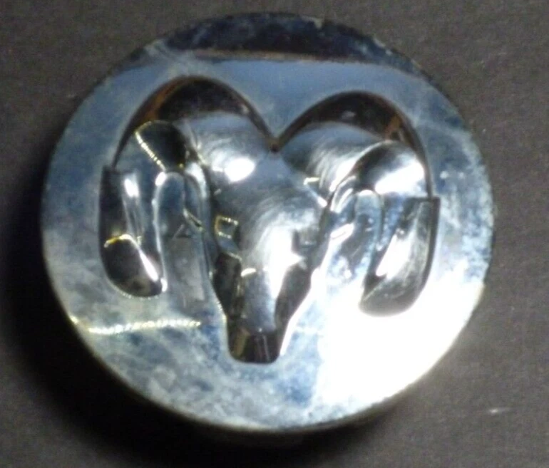 Wheel center 2013 dodge grand caravan - Image 1 of 1