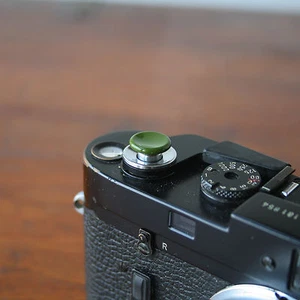 Olive Safari Medium Concave Soft Release Button for Leica MP M9 X100 Nikon Canon - Picture 1 of 2