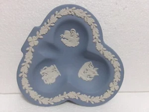 VINTAGE WEDGWOOD BRIDGE CLUB ASHTRAY BLUE JASPER WARE Trinket Dish - Picture 1 of 15