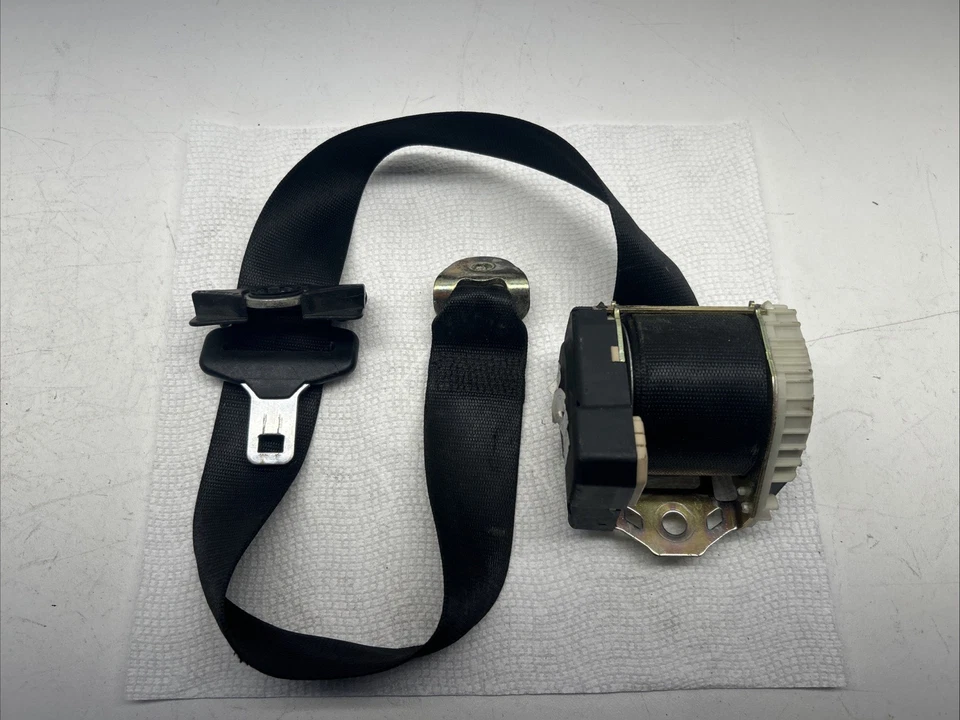 OEM Front Right Seat Belt Retractor FOR 2003 2004 2005-2008 BMW Z4 E85 33009759 - Image 1 of 4