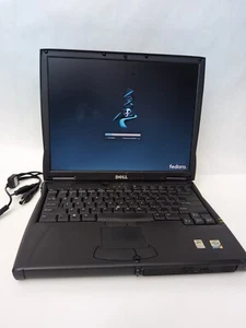 Vintage Dell Latitude C640 PP01L Laptop Pentium 4 512mb RAM 40G HDD Fedora - Picture 1 of 12