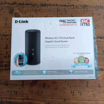 D-Link R8000 1300 Mbps 4-Port Gigabit Wireless N Router (DIR-868L) - Image 1 of 3