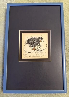 De Colección John DeAmicis Edición Limitada 83/100 Firmado Pluma Tinta Dibujo Kiwi Pájaro Huevo Foto 1 de 4