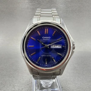Reloj Casio Hombre 37mm Esfera Azul Tono Plateado Fecha Día MTP-1239DJ Batería Nueva - Imagen 1 de 11