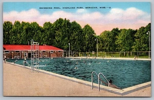 SWIMMING POOL, HIGHLAND PARK - MERIDIAN, MISSISSIPPI LINEN POSTCARD - Picture 1 of 2