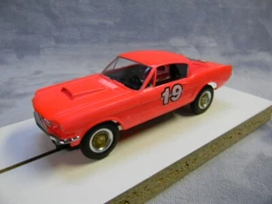 1/32 SCALE VINTAGE 1965 MUSTANG GT350 CUSTOM NEON PINK SLOTCAR W/REVELL CHASSIS - Picture 1 of 9