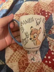 Disney Classic BAMBI Animazione Schizzo Arte 16 oz. Tazza ceramica blu - Foto 1 di 2