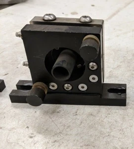 Etapa de ajuste de rayo láser Zolix con puertos de refrigeración - Imagen 1 de 2