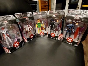 Tommy Bahama Men's All-Ĺeather Belt; 40"/100mm Long; Natural Honey/Cognac; NWT - Picture 1 of 4