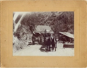 Foto der Postkutsche kommt nach Foresthill, Kalifornien - Bild 1 von 1
