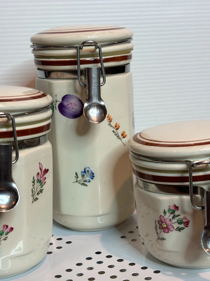 Juego de 3 botes de sellado de cerámica con bloqueo tarros de café para galletas patrón floral de frutas Foto 1 de 4