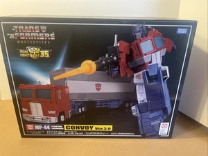 TAKARATOMY MP-44 Transformers Optimus Prime Action Figure Version 3.0 US Seller - Picture 1 of 8