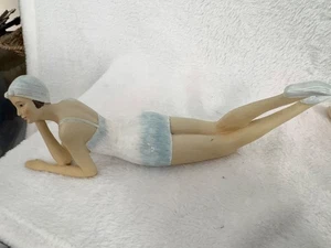 FIGURINA COSTUME DA BAGNO VINTAGE ANNI 20 BELLEZZA SCULTURA ARTE DECORAZIONE 10" X 4" - Foto 1 di 8
