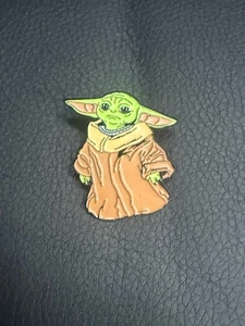 Disney Star Wars Salestone Mandalorian Grogu Cazarrecompensas Prendedor Trasero Metal Niño - Imagen 1 de 2